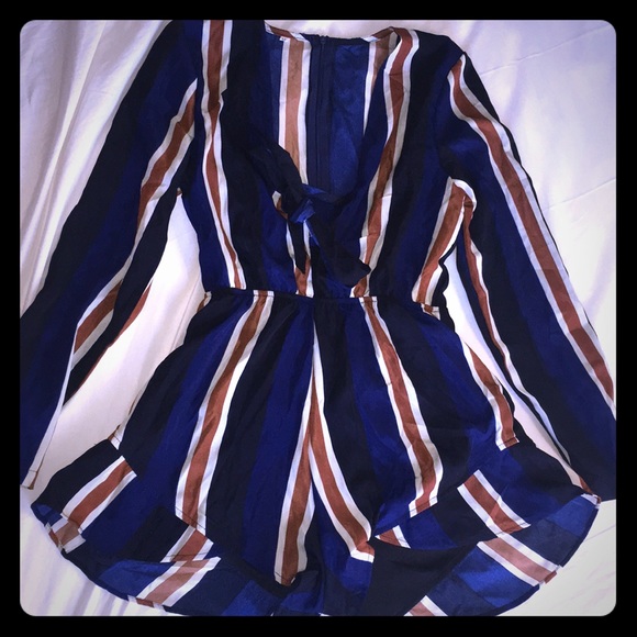 Romper - Picture 2 of 4